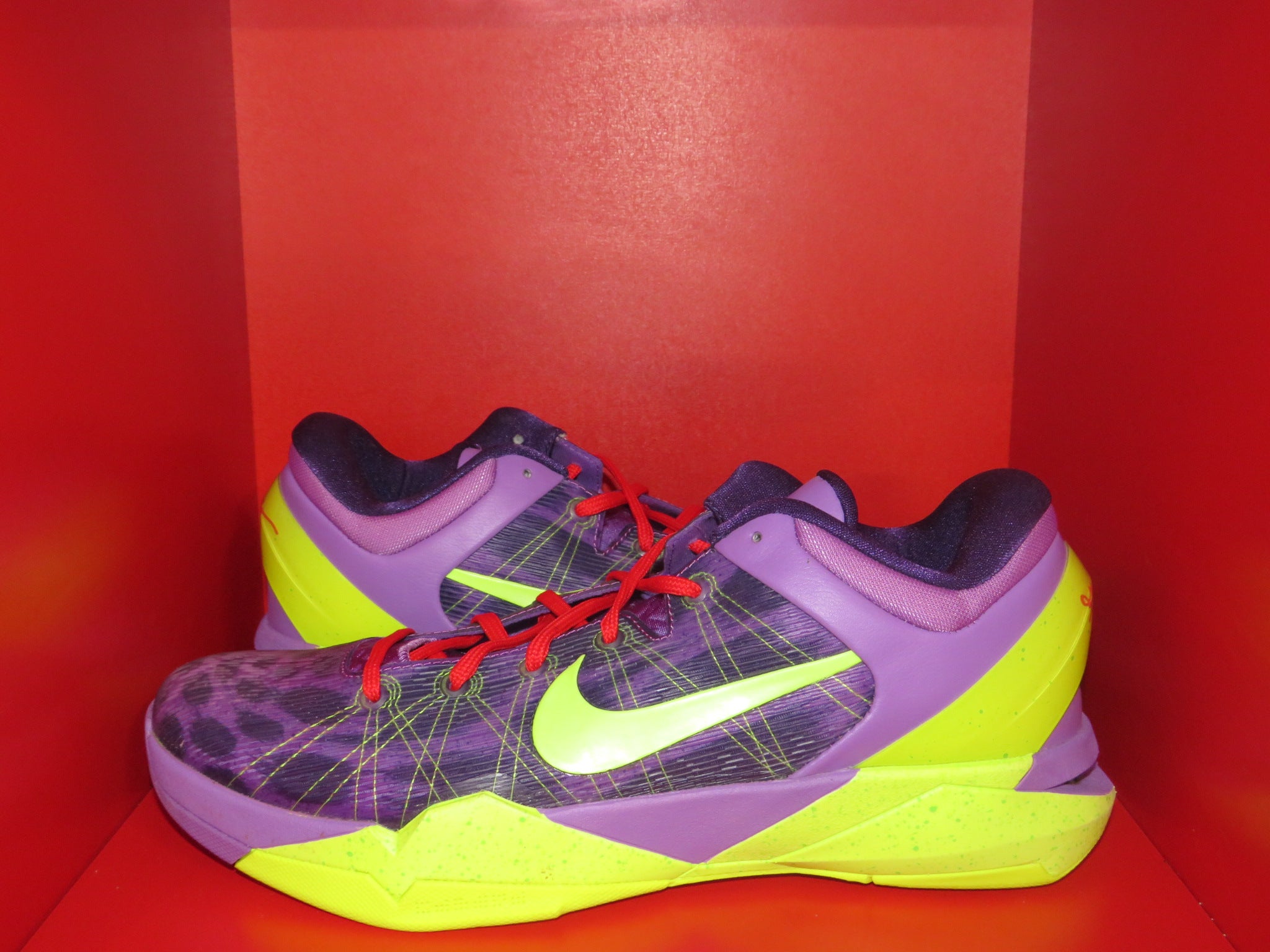 nike zoom kobe 7 supreme christmas