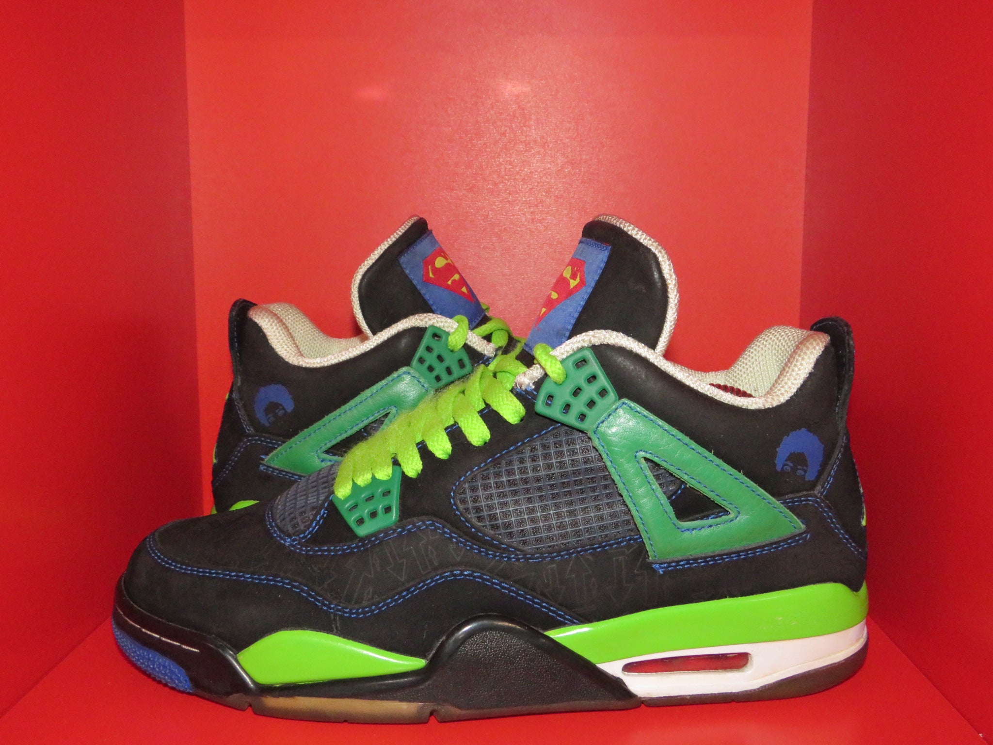 Sneaker Club San Diego, image size:2048x1536